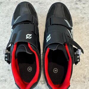 Peloton Shoes Size 38 w/blades